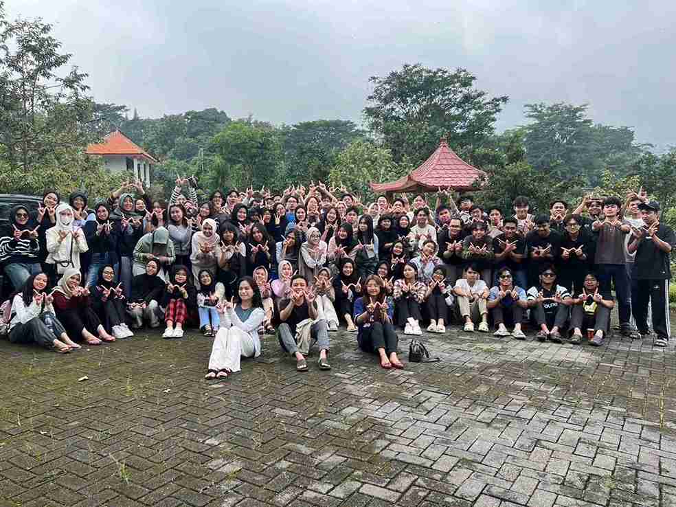 YOUTH ENTREPRENEUR CAMP 2025: MEMBANGUN JIWA WIRAUSAHA ANGGOTA BARU WEBS